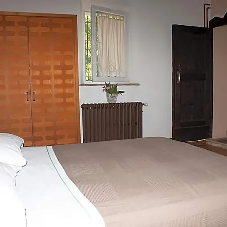 فندق مبيت وإفطار Casa Manuela 3*