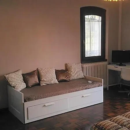 Casa Manuela فندق مبيت وإفطار 3*